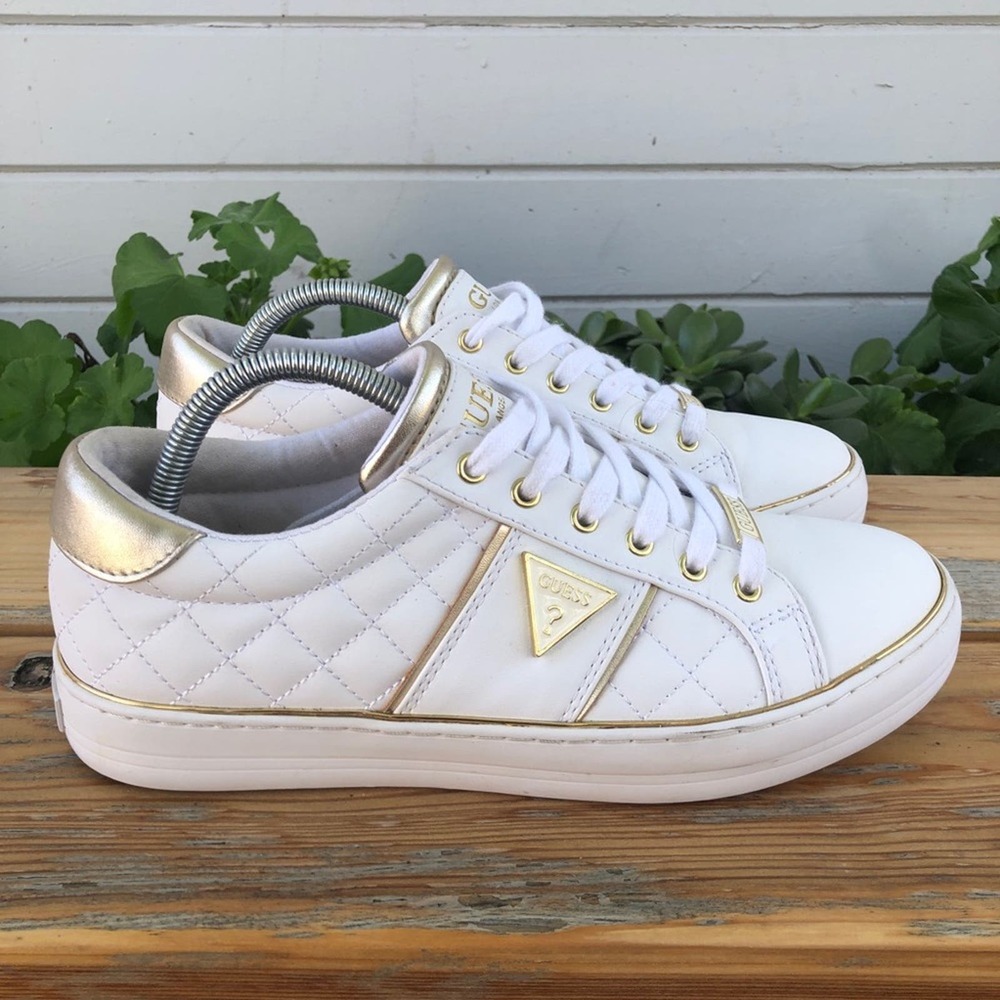 Guess Women's Gilda Atheltic Sneakers size 10 M WGMYSIDE-M White Casual Low Top